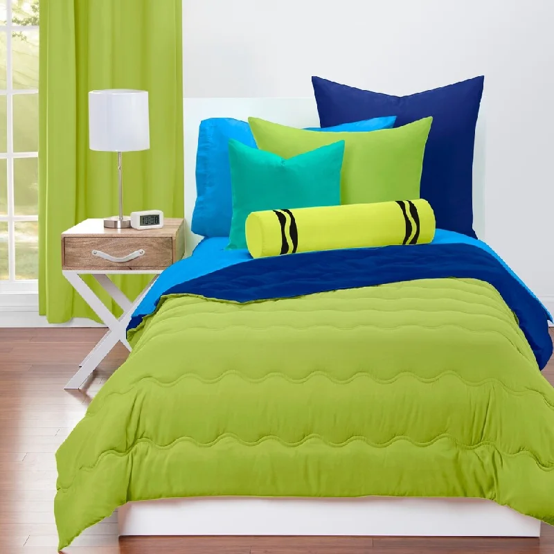 Crayola Spring Green and Blue Berry Blue Reversible 3-piece Comforter Set