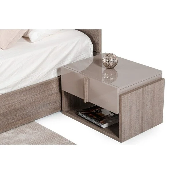 Nova Domus Marcela Italian Modern Nightstand